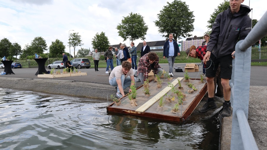 Ecologische vlotten in kasomgeving