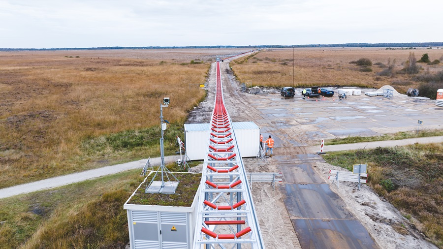 Emissiearme transportmethode van zand voor kadeherstel Fochteloërveen